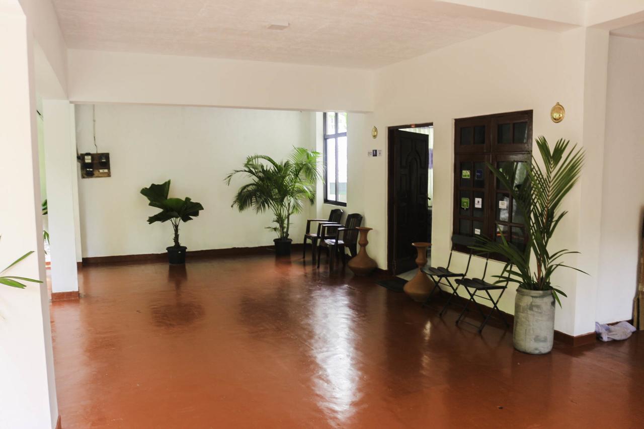 Yoho Travellers Residence Канди Экстерьер фото